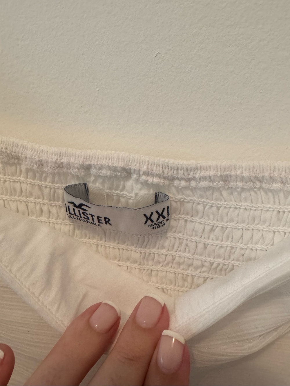 Hollister White Blouse - Size XXL - Picture 2 of 3